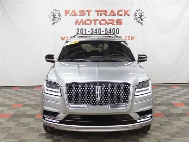 2020 Lincoln Navigator 4th Gen - Image 2 of 12