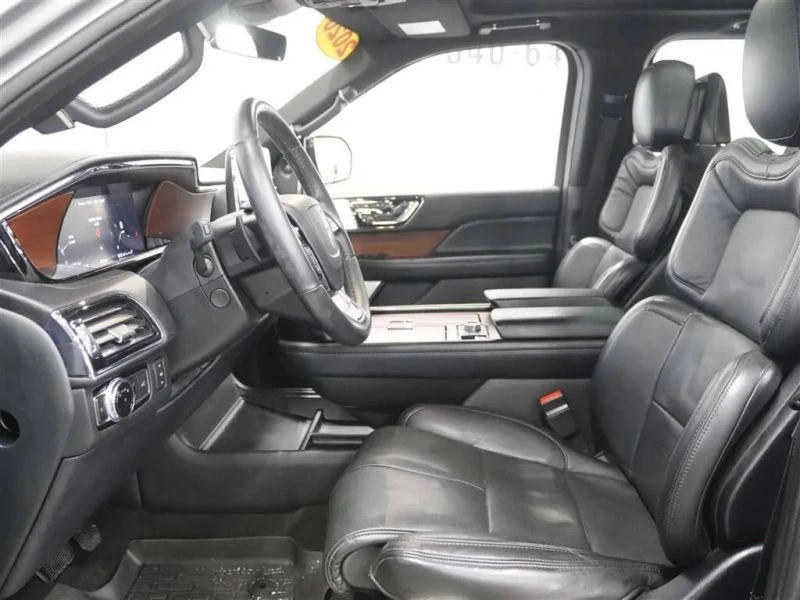 2020 Lincoln Navigator 4th Gen - Image 8 of 12