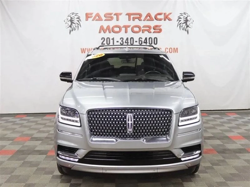 2020 Lincoln Navigator 4th Gen - Image 2 of 12