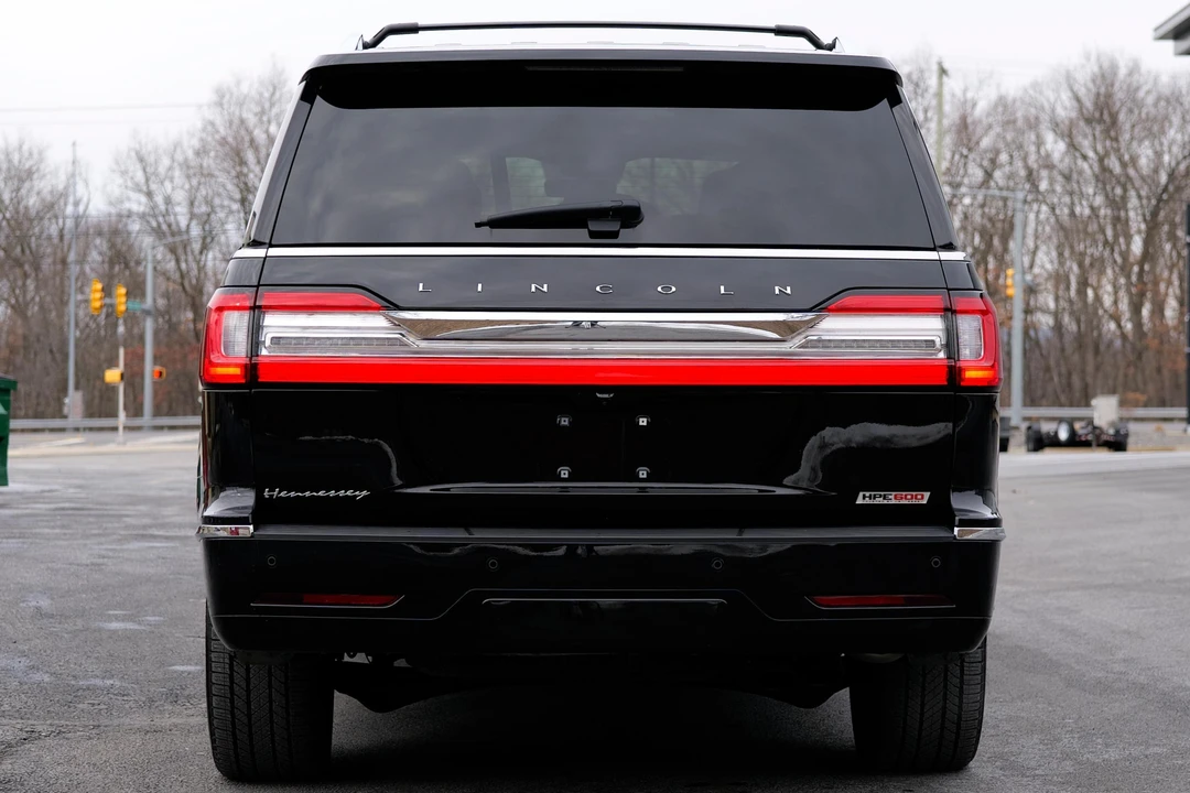 2020 Lincoln Navigator 4th Gen - Image 5 of 31