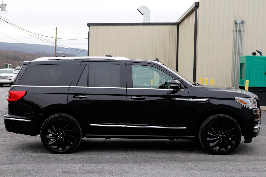 2020 Lincoln Navigator 4th Gen - Image 19 of 31