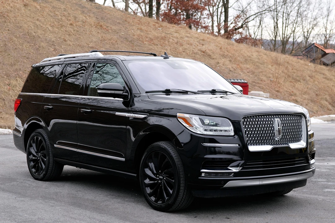 2020 Lincoln Navigator 4th Gen - Image 23 of 31