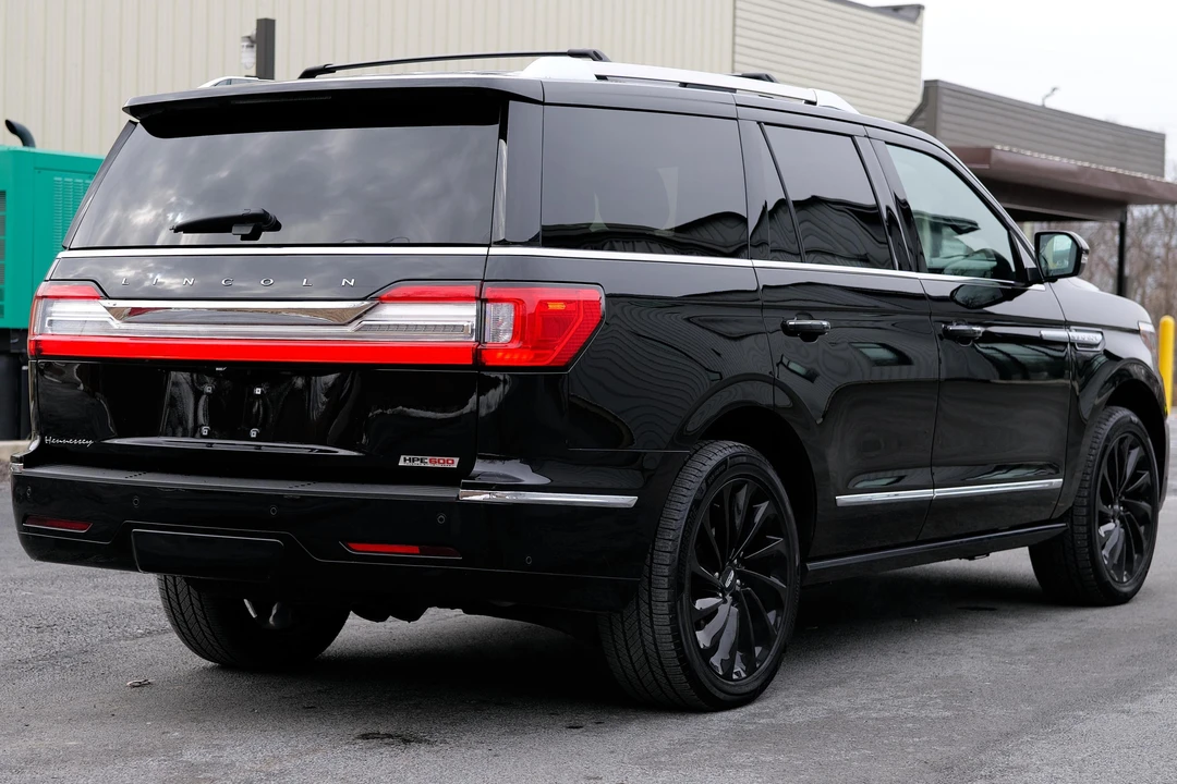 2020 Lincoln Navigator 4th Gen - Image 4 of 31