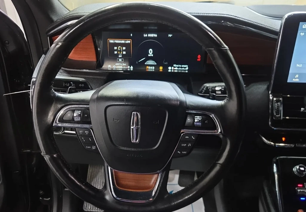 2020 Lincoln Navigator 4th Gen - Image 6 of 10