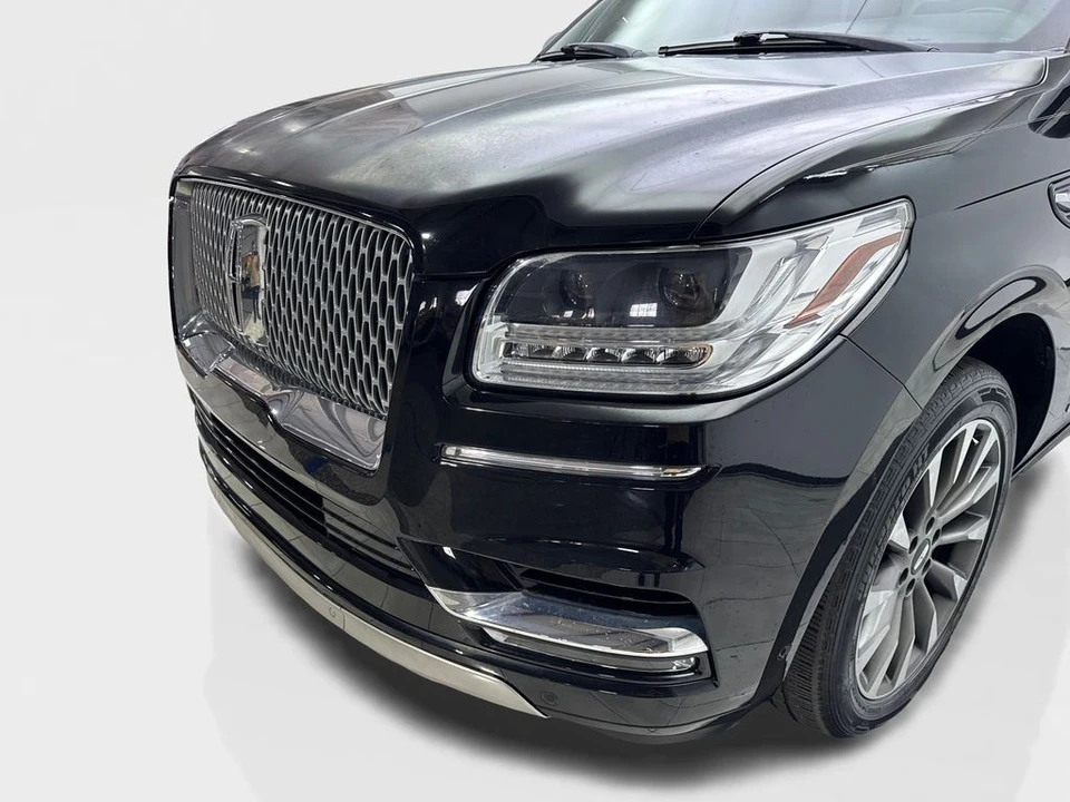 2020 Lincoln Navigator 4th Gen - Image 16 of 21