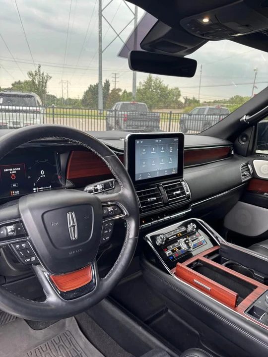 2020 Lincoln Navigator 4th Gen - Image 5 of 9