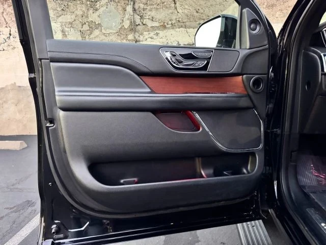 2020 Lincoln Navigator 4th Gen - Image 12 of 21