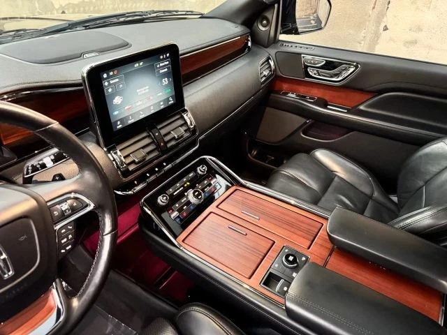 2020 Lincoln Navigator 4th Gen - Image 18 of 21