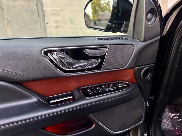 2020 Lincoln Navigator 4th Gen - Image 13 of 21