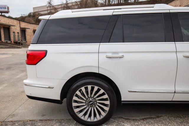 2020 Lincoln Navigator 4th Gen - Image 12 of 21