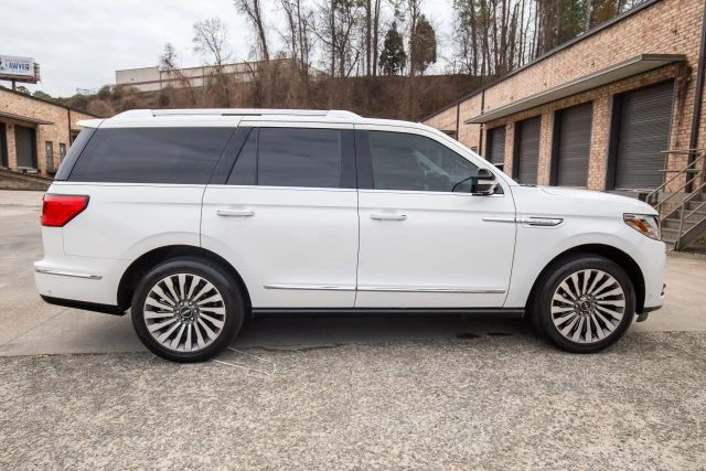 2020 Lincoln Navigator 4th Gen - Image 13 of 21