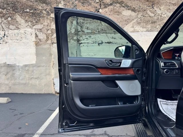 2020 Lincoln Navigator 4th Gen - Image 11 of 21