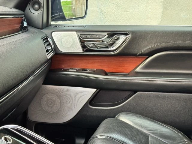 2020 Lincoln Navigator 4th Gen - Image 20 of 21