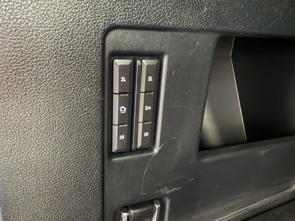 2020 Lincoln Navigator 4th Gen - Image 8 of 12