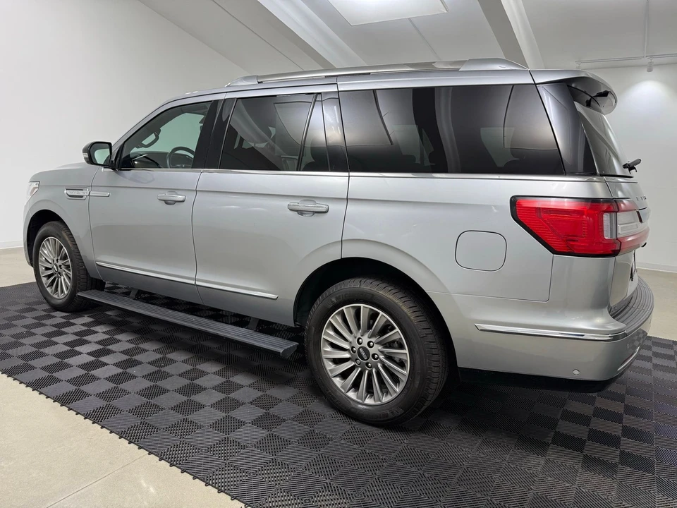 2020 Lincoln Navigator 4th Gen - Image 5 of 21