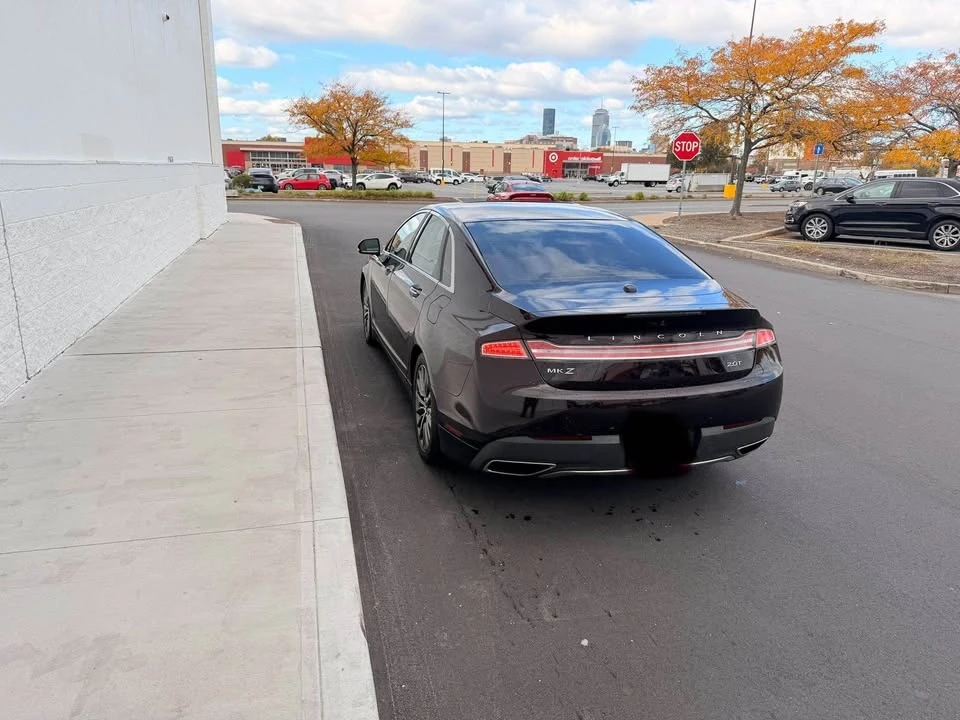 2020 Lincoln MKZ - Image 8 of 8