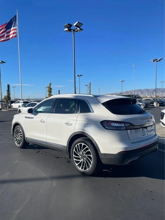 2020 Lincoln Nautilus - Image 3 of 5