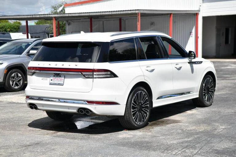 2020 Lincoln Navigator 4th Gen - Image 7 of 14