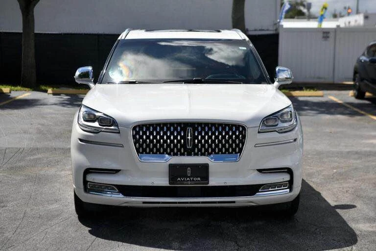 2020 Lincoln Navigator 4th Gen - Image 2 of 14