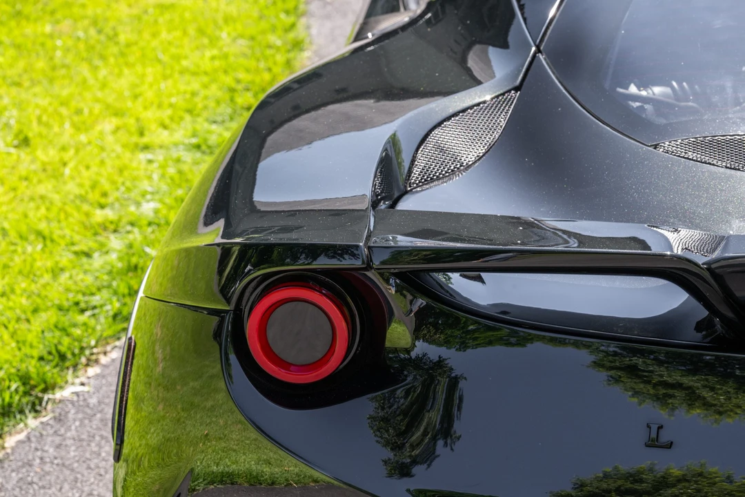 2020 Lotus - Image 18 of 31