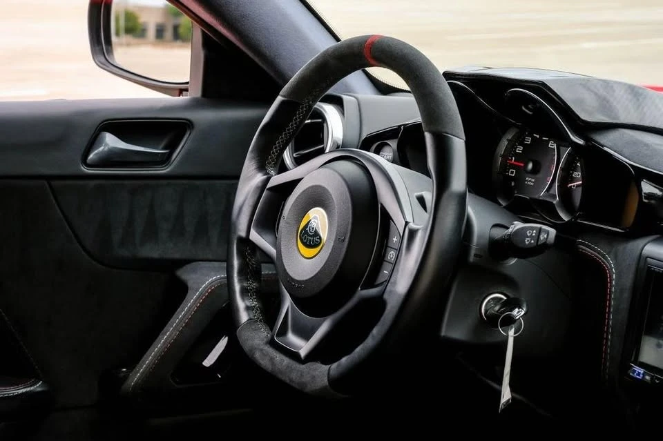 2020 Lotus Evora GT - Image 17 of 18
