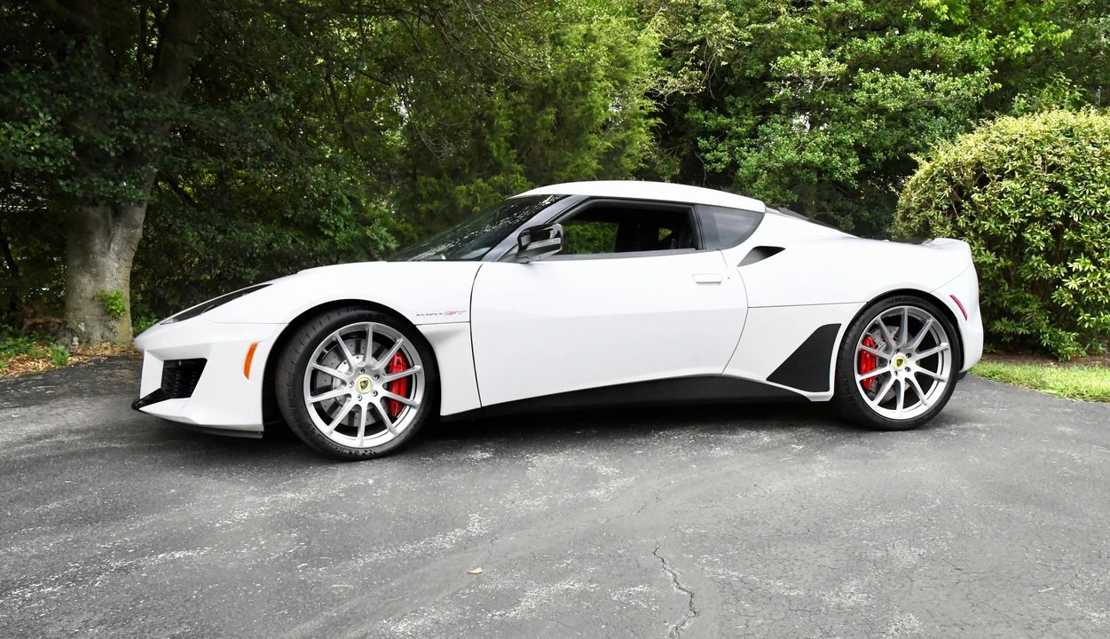 2020 Lotus Evora GT - Image 17 of 31