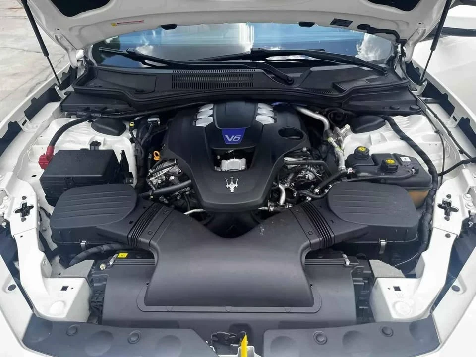 2020 Maserati Ghibli 3rd Gen - Image 3 of 10