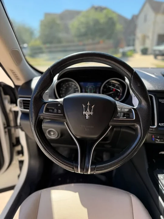 2020 Maserati Levante - Image 4 of 20