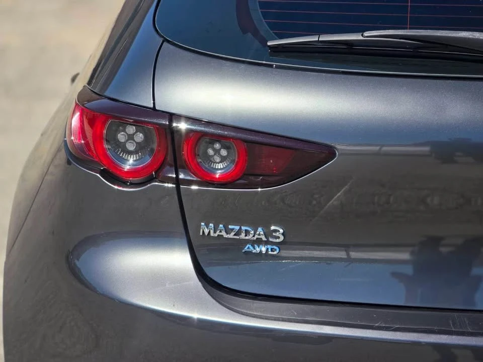 2020 Mazda Mazda 3 4th Gen - Image 5 of 15