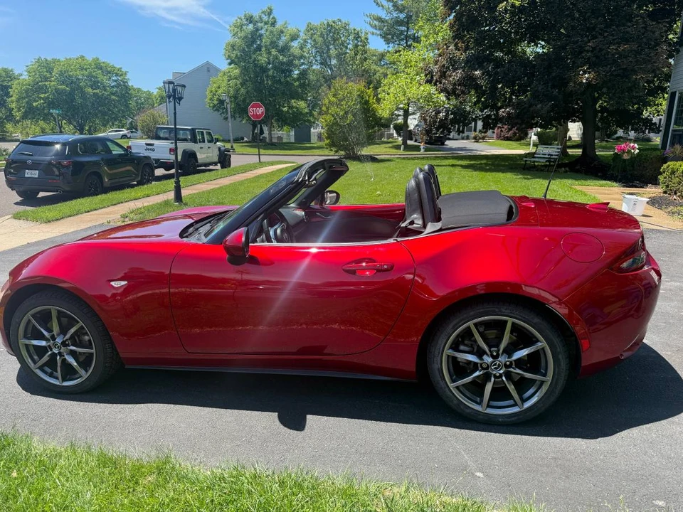 2020 Mazda ND MX-5 Miata - Image 11 of 17