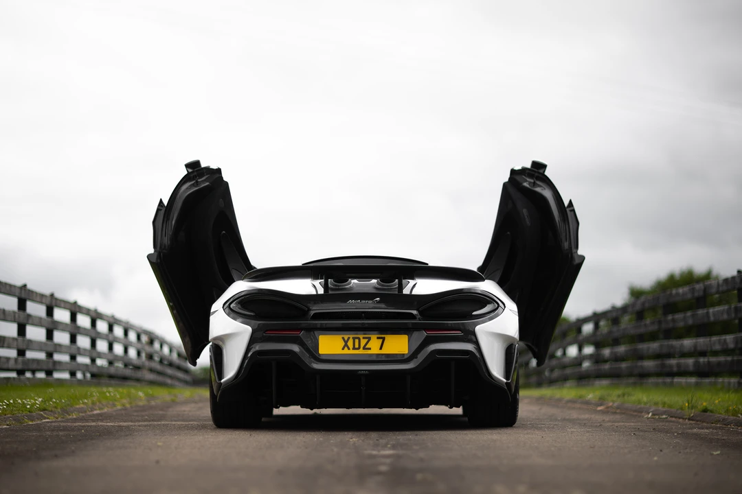 2020 McLaren 600LT - Image 13 of 31