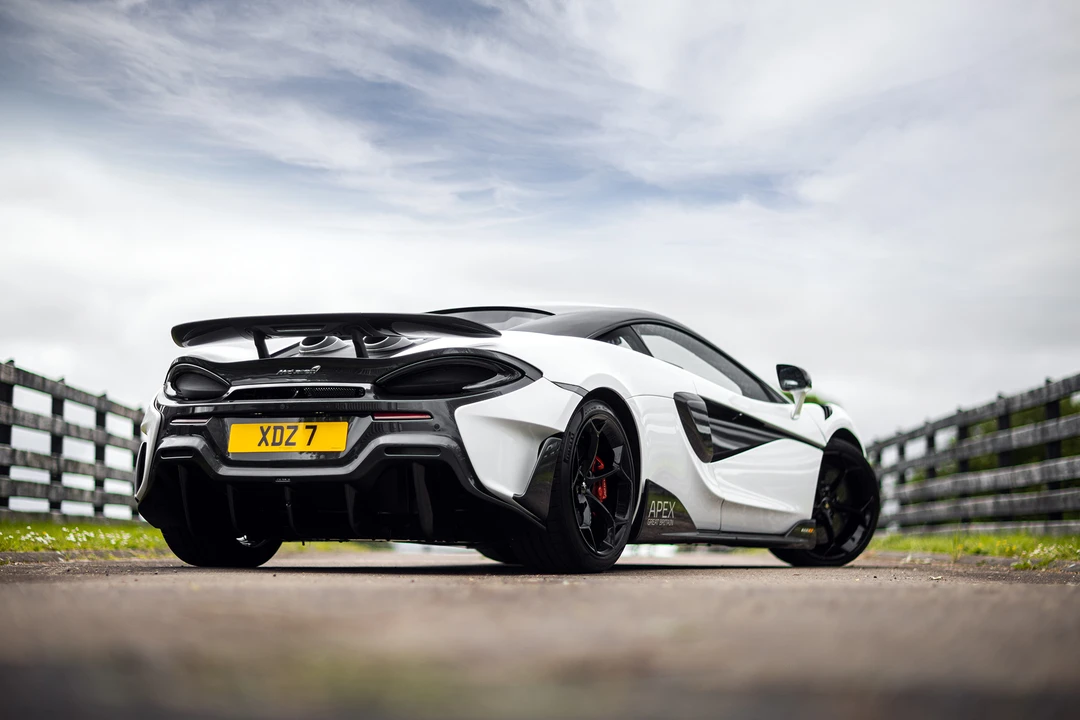 2020 McLaren 600LT - Image 17 of 31