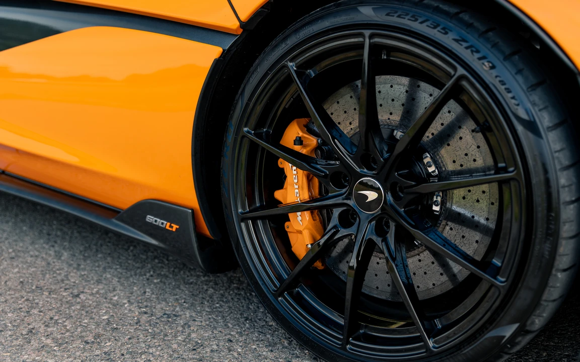 2020 McLaren 600LT Spider - Image 6 of 31
