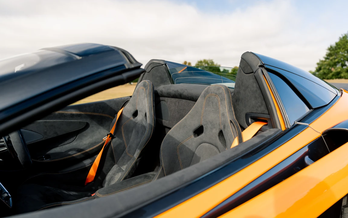 2020 McLaren 600LT Spider - Image 14 of 31