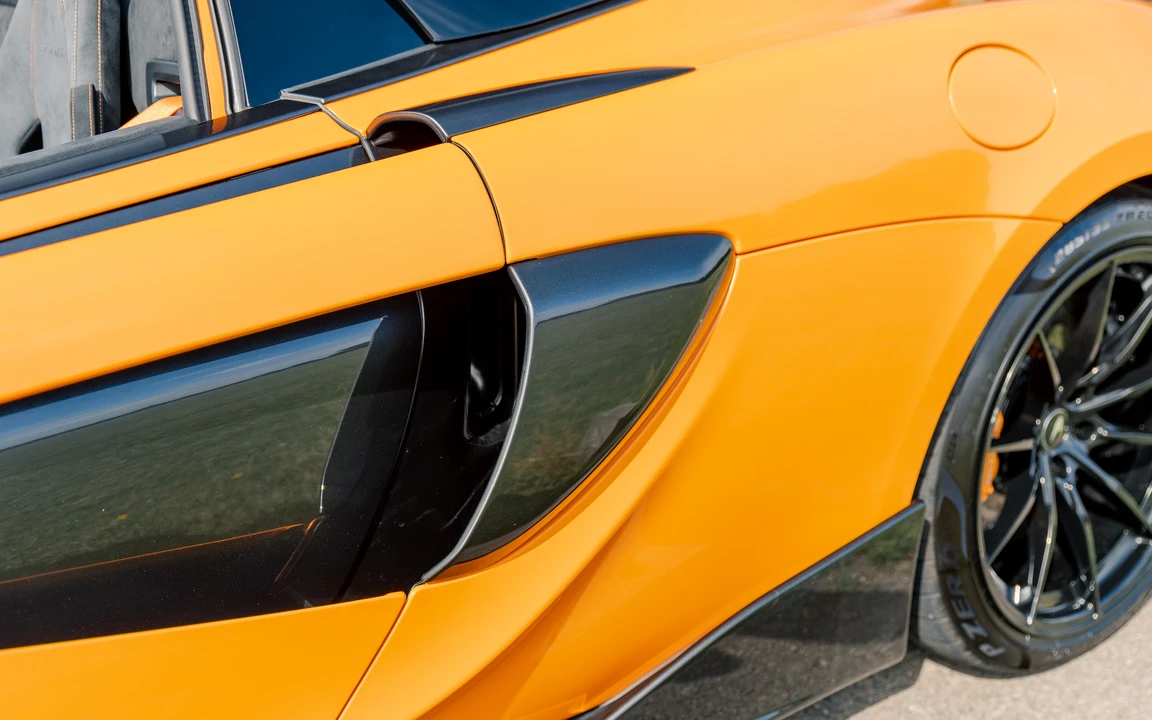 2020 McLaren 600LT Spider - Image 25 of 31