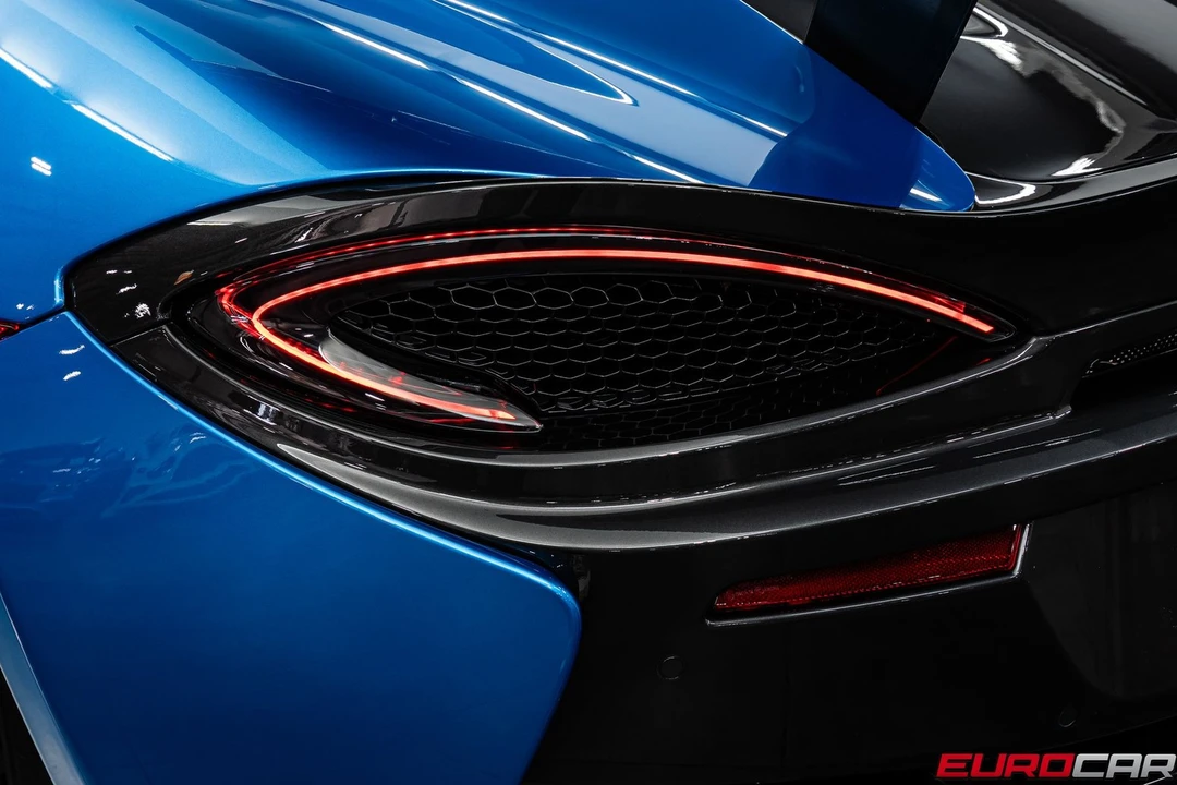 2020 McLaren 620R - Image 28 of 31