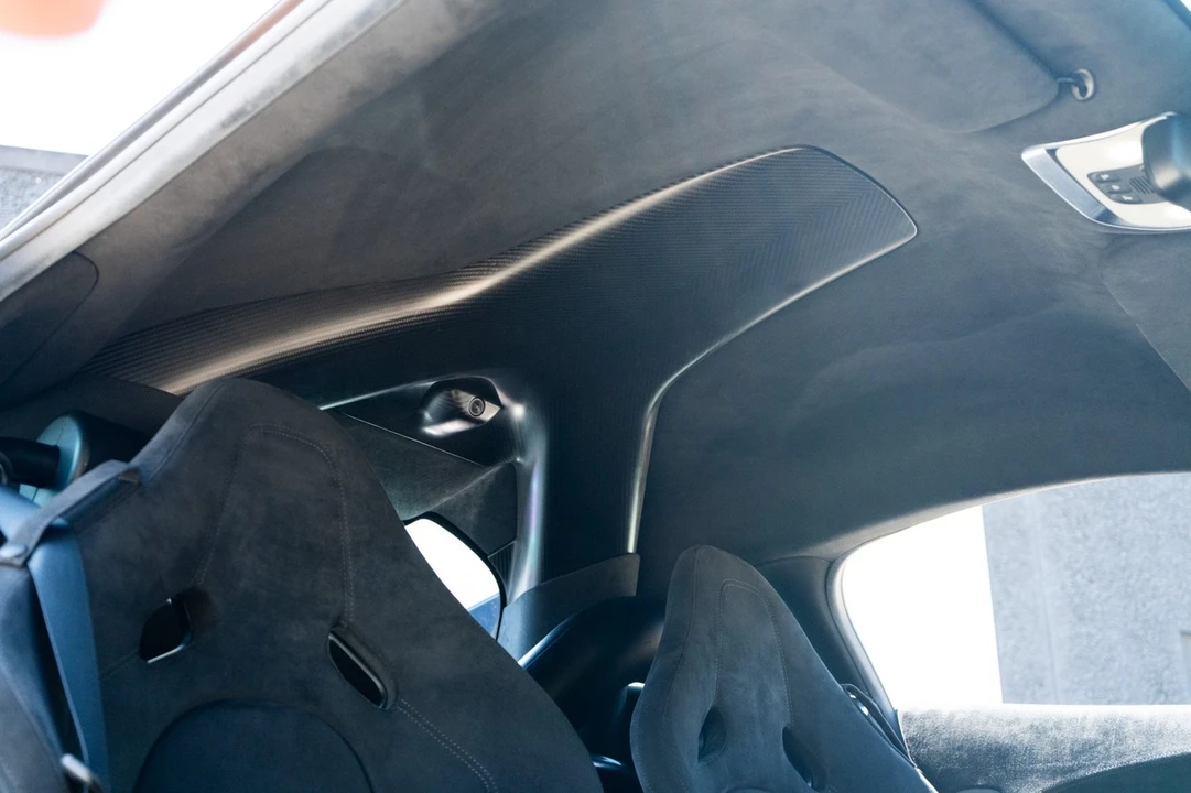 2020 McLaren 620R - Image 26 of 31