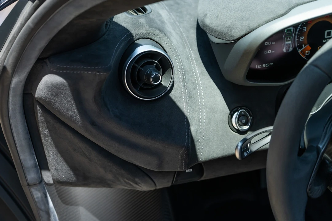 2020 McLaren 620R - Image 20 of 31
