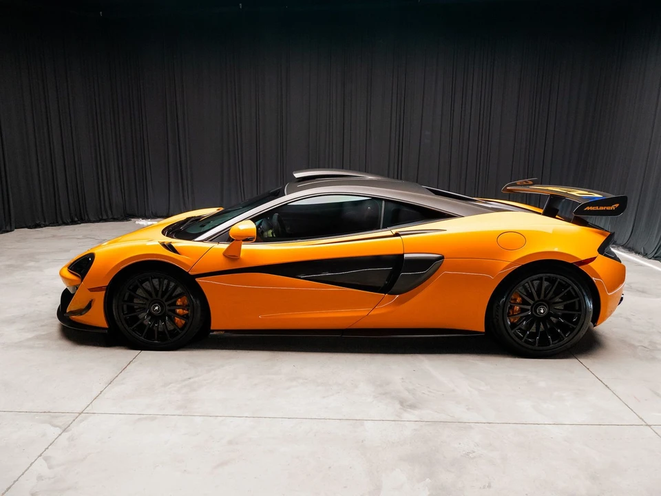 2020 McLaren 620R - Image 12 of 31