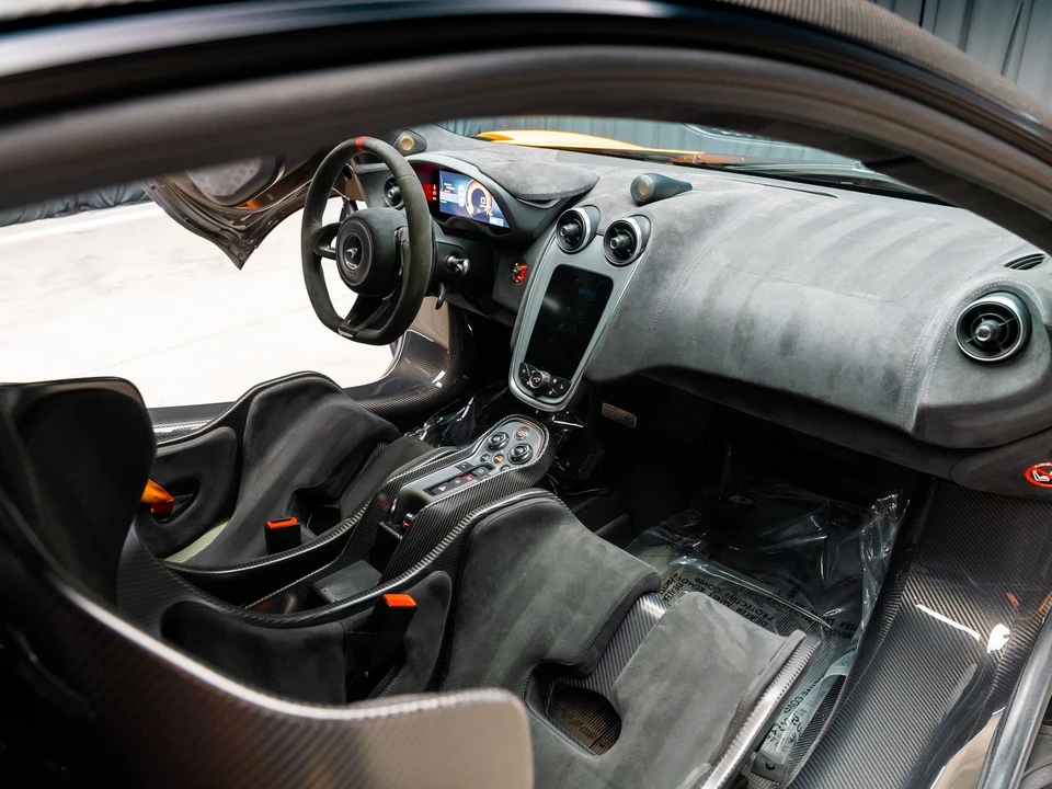 2020 McLaren 620R - Image 4 of 31