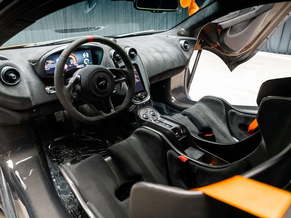 2020 McLaren 620R - Image 7 of 31