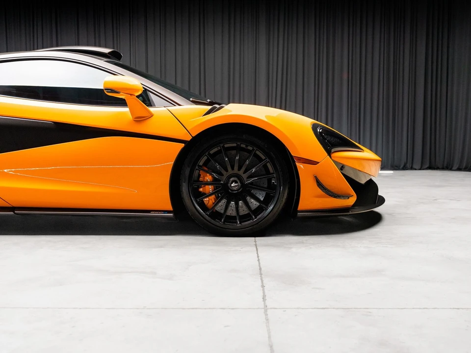 2020 McLaren 620R - Image 28 of 31