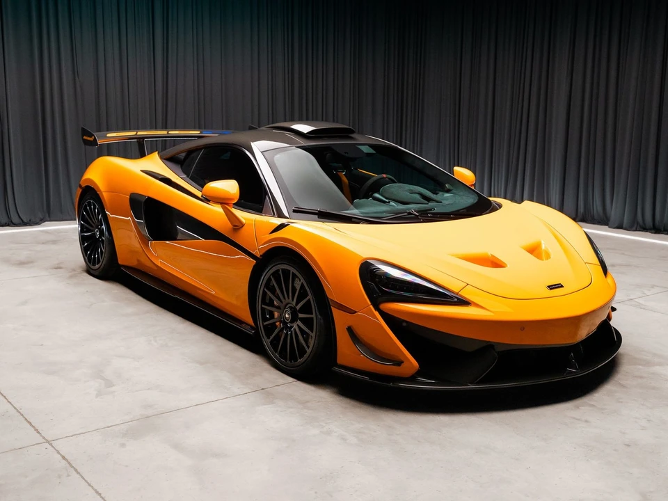 2020 McLaren 620R - Image 17 of 31