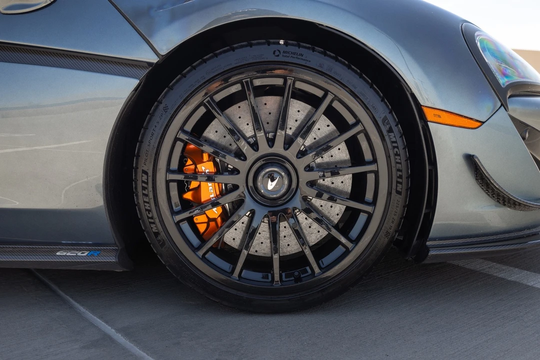 2020 McLaren 620R - Image 25 of 31