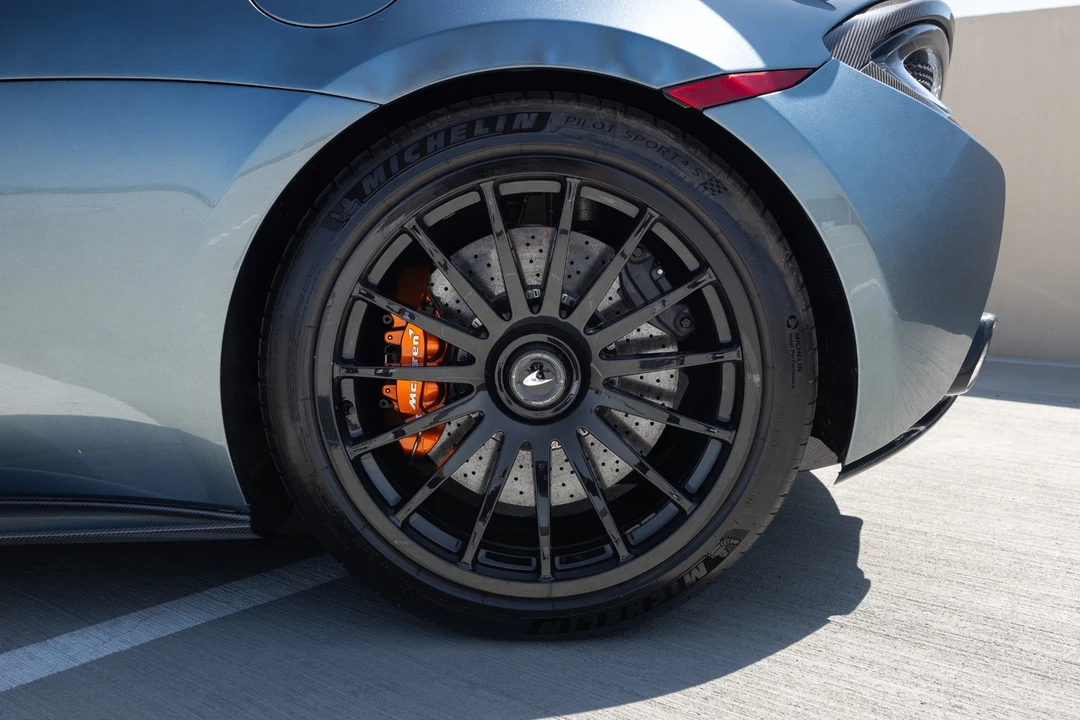 2020 McLaren 620R - Image 21 of 31