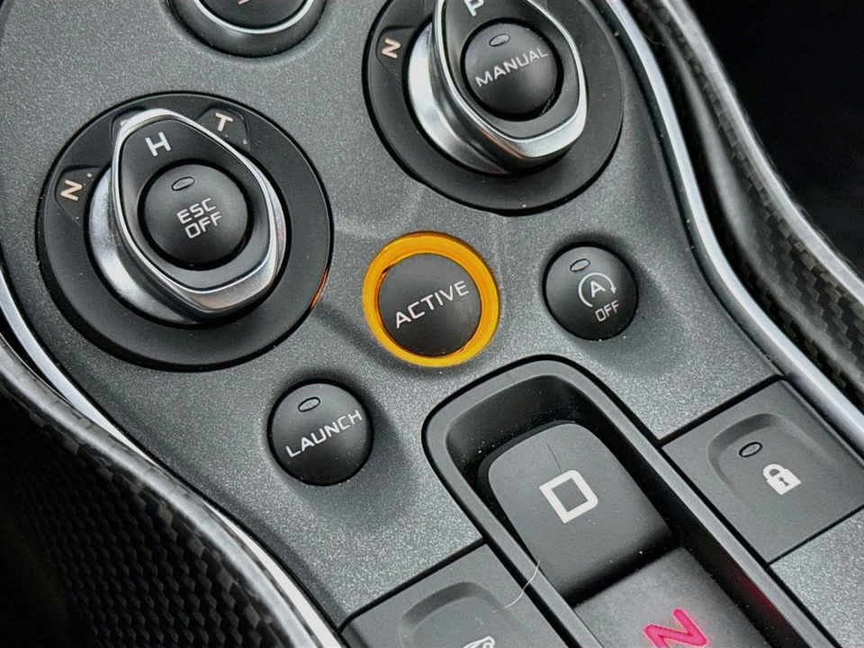 2020 McLaren 620R - Image 22 of 31