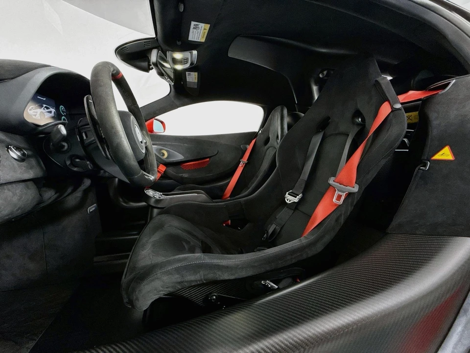 2020 McLaren 620R - Image 11 of 31