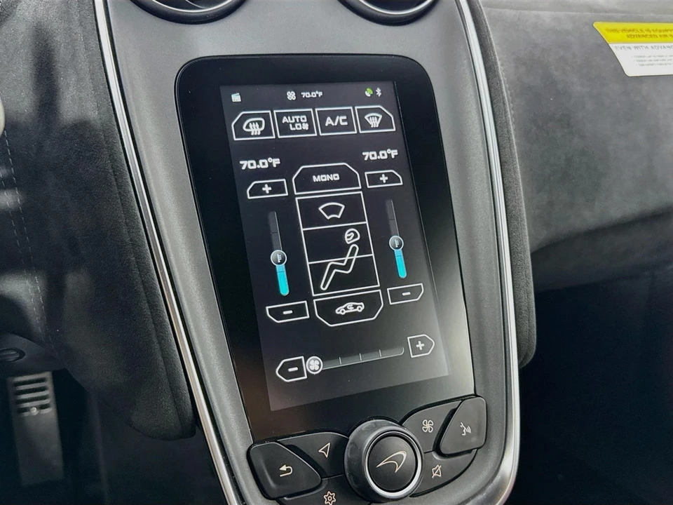 2020 McLaren 620R - Image 17 of 31