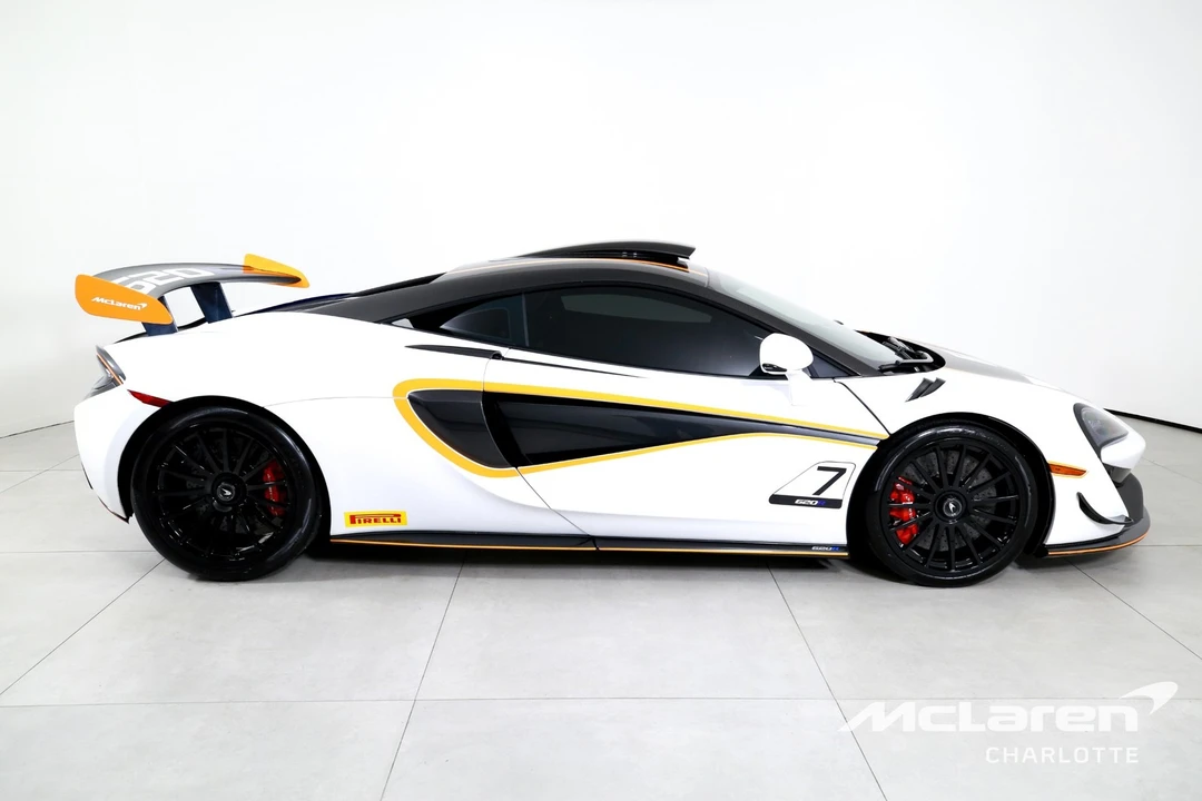 2020 McLaren 620R - Image 10 of 31