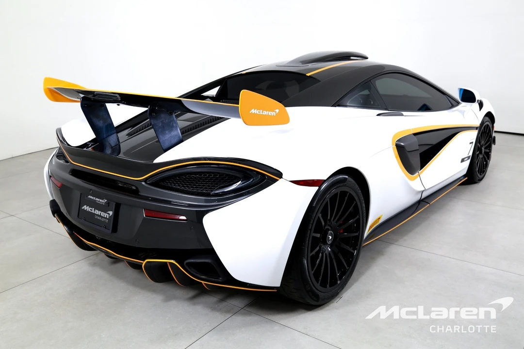 2020 McLaren 620R - Image 9 of 31
